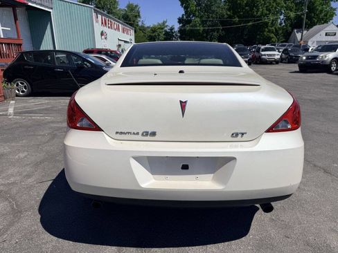 Used 2009 Pontiac G6 GT w/ Sport Package 1 FWD image 4