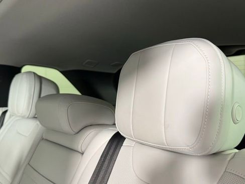 Used 2023 Land Rover Range Rover Sport SE image 21