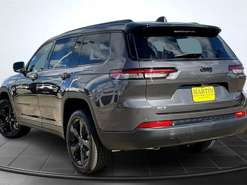 New 2025 Jeep Grand Cherokee L Altitude image 3