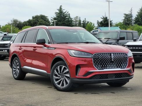 New 2026 Lincoln Aviator AWD image 1
