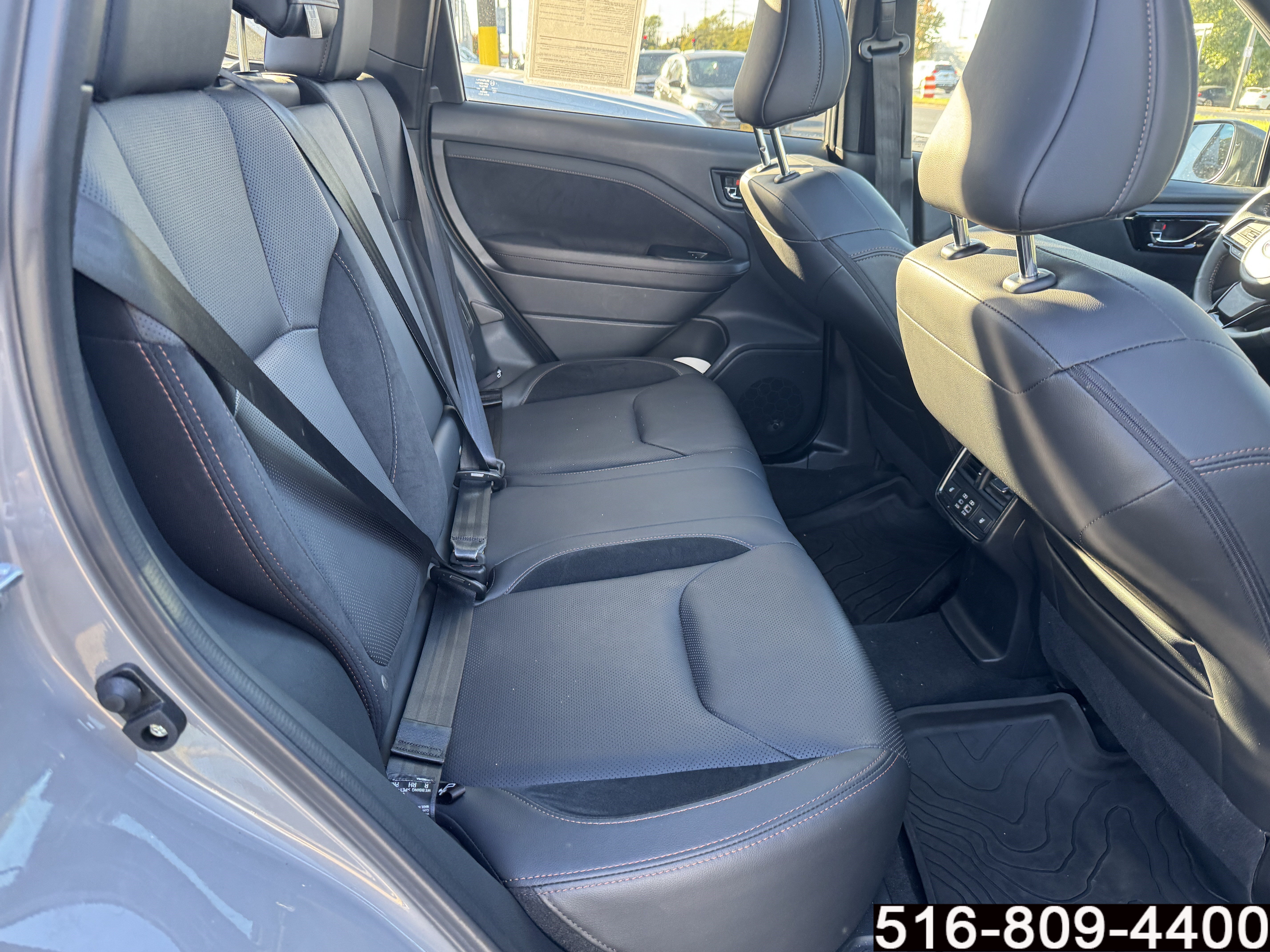 Used 2025 Subaru Forester Touring AWD/4WD image 32