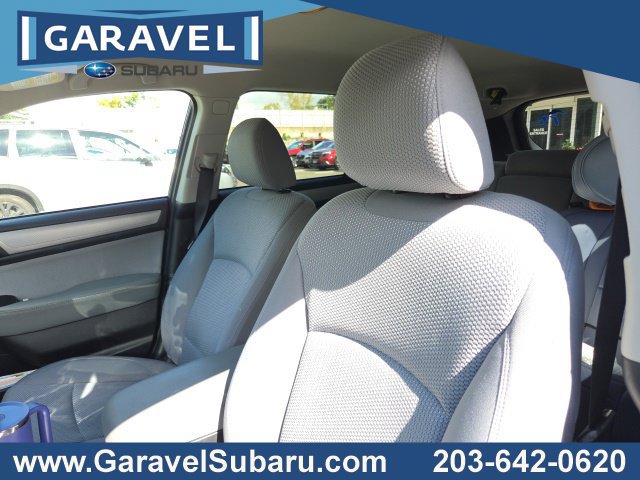 Used 2019 Subaru Outback 2.5i Premium AWD/4WD image 1