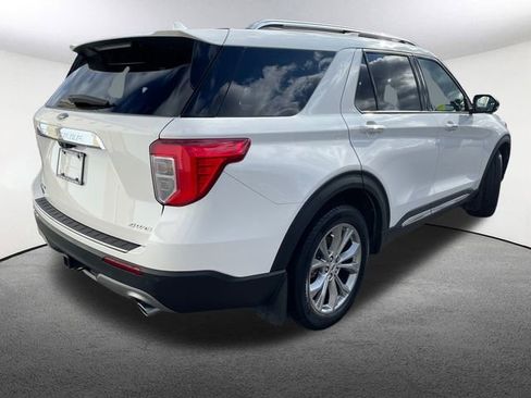 Used 2023 Ford Explorer Limited w/ Class IV Trailer Tow Package image 16