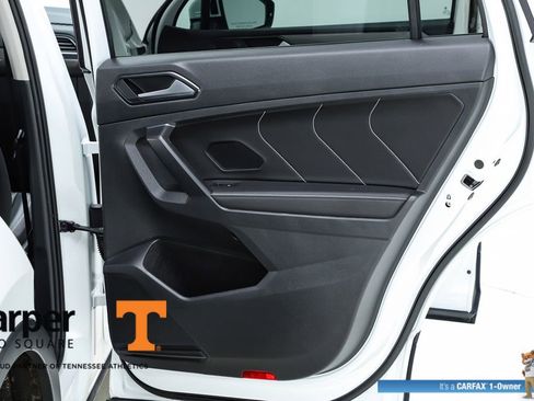 Used 2023 Volkswagen Tiguan SE image 30