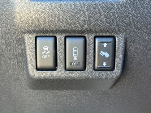Used 2015 Nissan Titan PRO-4X image 16