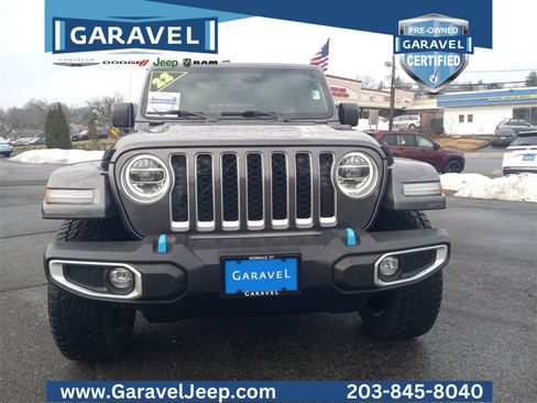 Used 2022 Jeep Wrangler Unlimited Sahara w/ Cold Weather Group image 33
