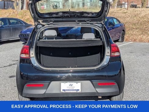 Used 2023 Kia Rio S w/ Technology Package FWD image 7