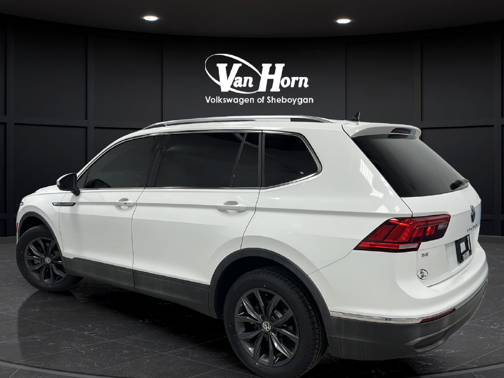 Used 2022 Volkswagen Tiguan SE AWD/4WD image 5