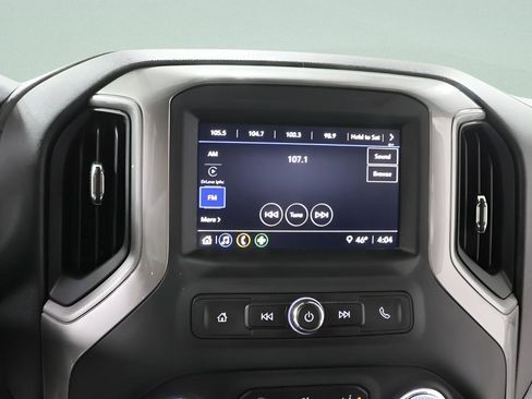 Used 2024 GMC Sierra 2500 Pro w/ Convenience Package image 10