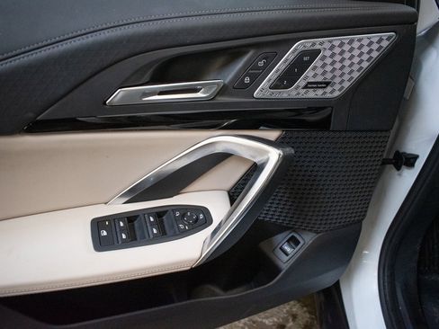 Certified 2025 BMW X2 xDrive28i w/ Premium Package image 23