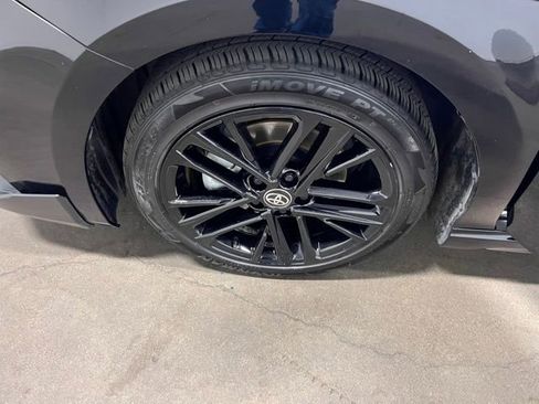 Used 2025 Toyota Camry SE image 29