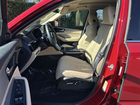 Certified 2025 Acura MDX FWD w/ Technology Package image 11