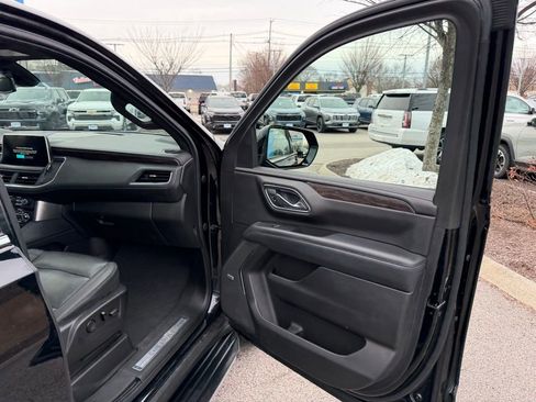 Used 2022 Chevrolet Tahoe LT w/ LT Signature Plus Package image 23