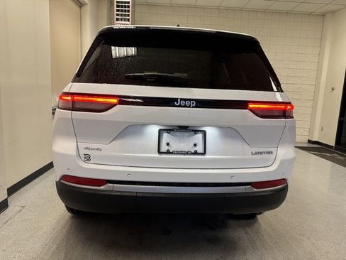 New 2026 Jeep Grand Cherokee Limited AWD/4WD image 18