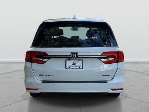 Used 2023 Honda Odyssey Touring image 6