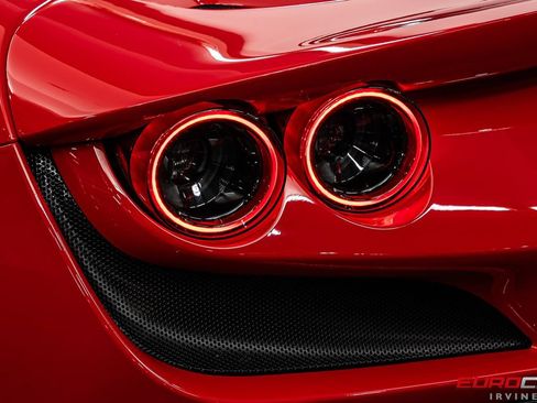 Used 2021 Ferrari F8 Tributo RWD image 22