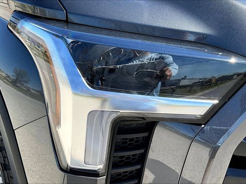Used 2024 Toyota Tundra SR5 w/ SR5 Premium Package image 26
