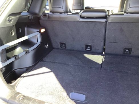 Used 2014 Jeep Cherokee Limited w/ Technology Group AWD/4WD image 32