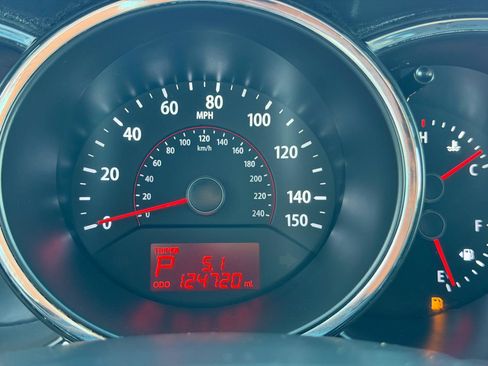 Used 2013 Kia Sorento LX FWD image 25