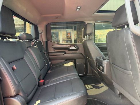 Used 2024 GMC Sierra 1500 SLT w/ SLT Convenience Package AWD/4WD image 24