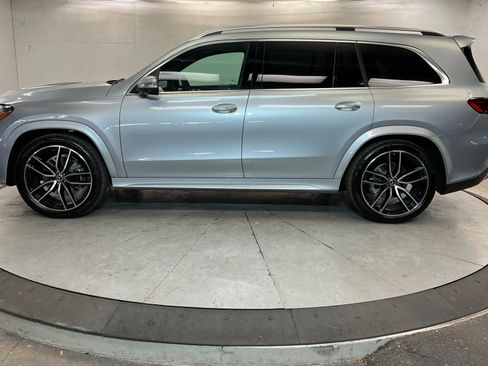 New 2026 Mercedes-Benz GLS 450 4MATIC image 2