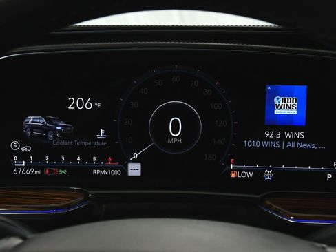 Used 2021 Cadillac Escalade Premium Luxury w/ Driver Assist Tech Package AWD/4WD image 36