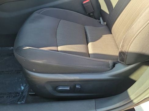 Used 2024 Nissan Altima 2.5 SV image 13