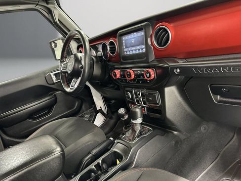 Used 2021 Jeep Wrangler Unlimited Rubicon AWD/4WD image 16