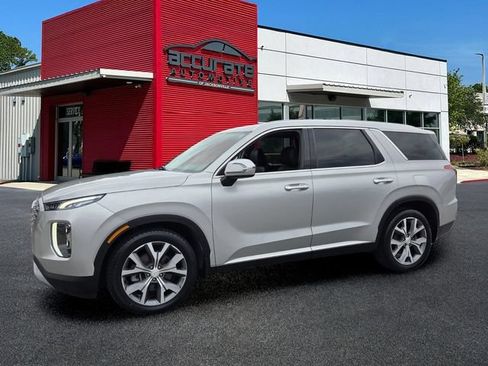 Used 2022 Hyundai Palisade SEL w/ Premium Package FWD image 1