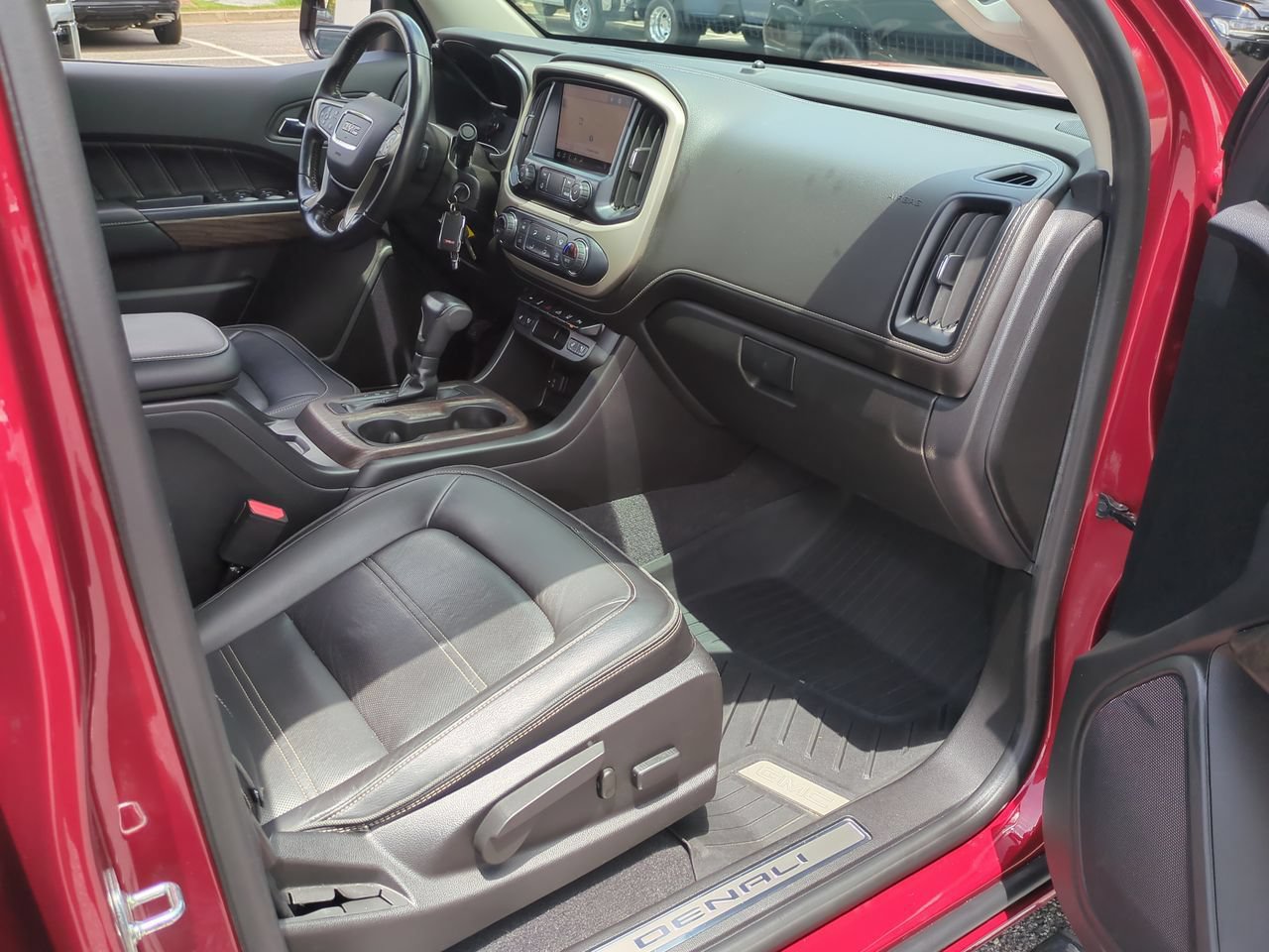 Used 2021 GMC Canyon Denali RWD image 29
