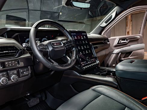 Used 2026 GMC Yukon XL AT4 w/ AT4 Premium Plus Package image 16