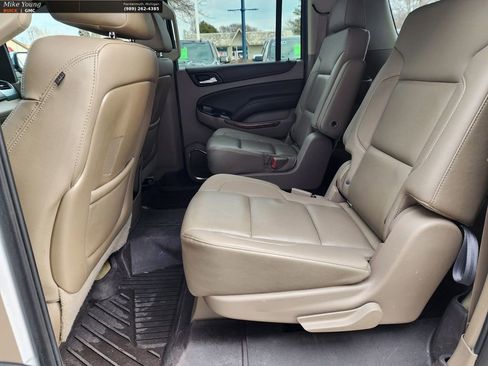 Used 2016 Chevrolet Suburban LTZ image 17