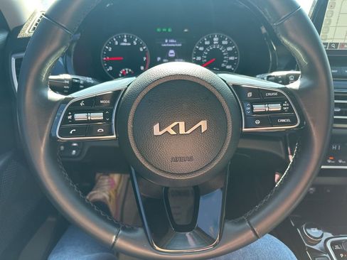 Used 2023 Kia Seltos S w/ Navigation Package image 36