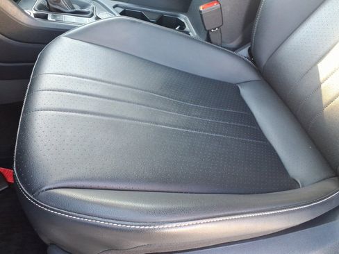 Used 2024 Volkswagen Tiguan SE R-Line image 23