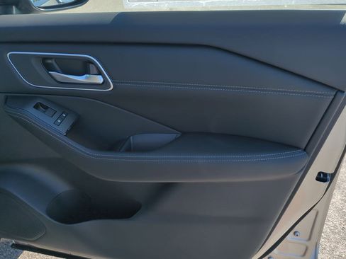 New 2026 Nissan Rogue Platinum AWD/4WD image 38