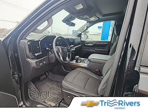 Used 2024 Chevrolet Silverado 1500 LT Trail Boss AWD/4WD image 10