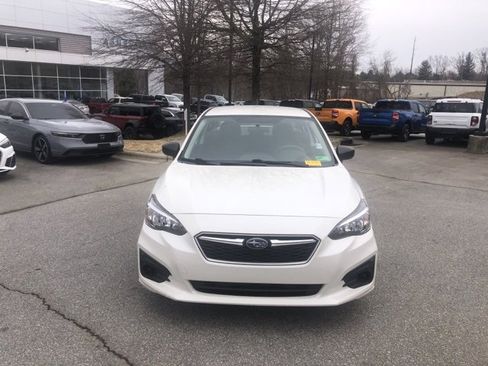 Used 2018 Subaru Impreza 2.0i image 2