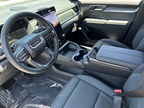 New 2026 GMC Terrain AT4 w/ Convenience Package III AWD/4WD image 10