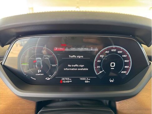 Used 2022 Audi e-tron GT Prestige w/ Prestige Package AWD/4WD image 17