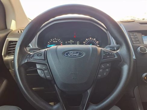 Used 2019 Ford Edge SE FWD image 20