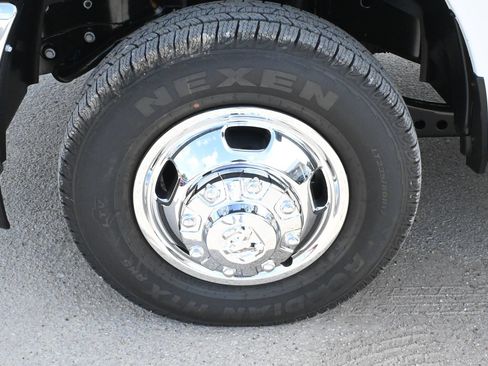 New 2026 RAM 3500 Tradesman AWD/4WD image 6