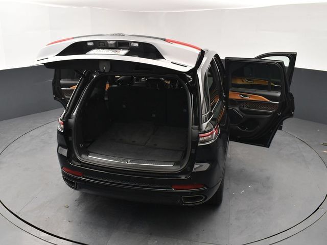 Used 2024 Jeep Grand Cherokee Summit AWD/4WD image 29