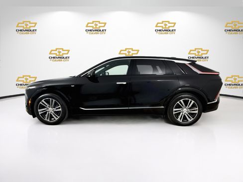 Used 2024 Cadillac Lyriq Luxury AWD/4WD image 5