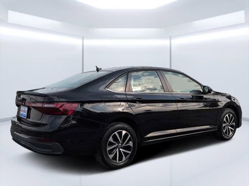 Used 2025 Volkswagen Jetta S FWD image 3