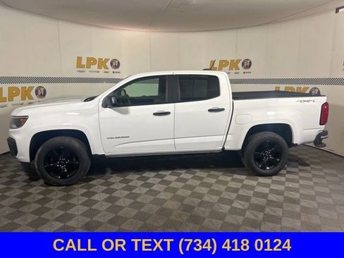 Used 2021 Chevrolet Colorado W/T AWD/4WD image 7