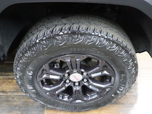 Used 2023 GMC Canyon Elevation w/ Convenience Package image 33