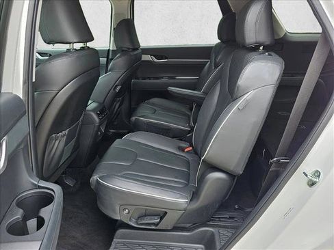 Used 2025 Hyundai Palisade SEL FWD image 18