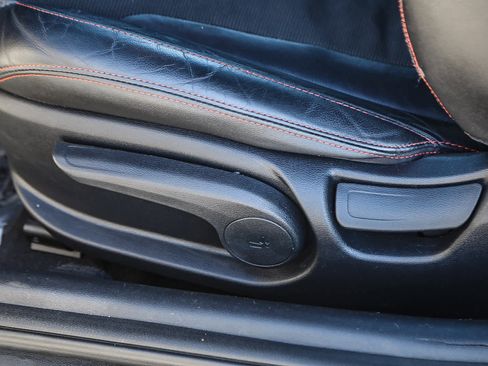 Used 2019 Hyundai Veloster 2.0 Premium image 20