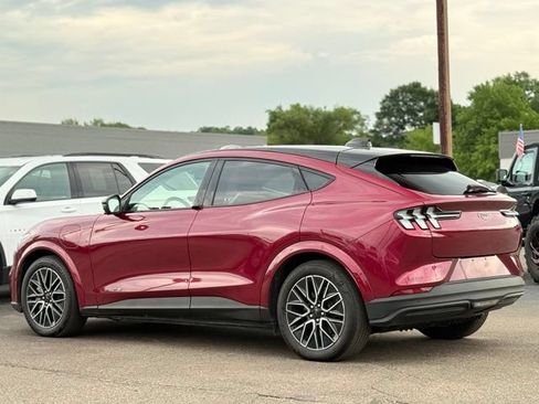 Certified 2025 Ford Mustang Mach-E Premium AWD/4WD image 43