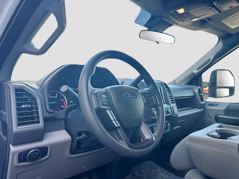 Used 2022 Ford F350 XL w/ STX Appearance Package AWD/4WD image 9